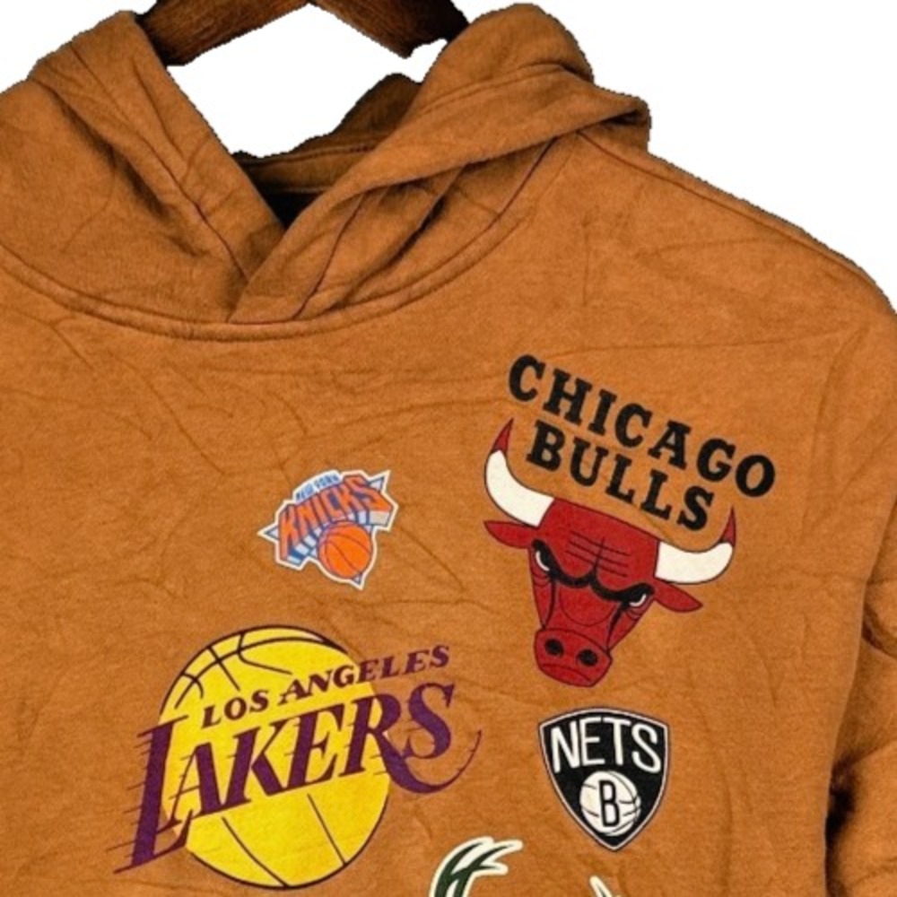 Hollister NBA Multi Team All Over Print Hoodie Sweatshirt Brown Mens Size S